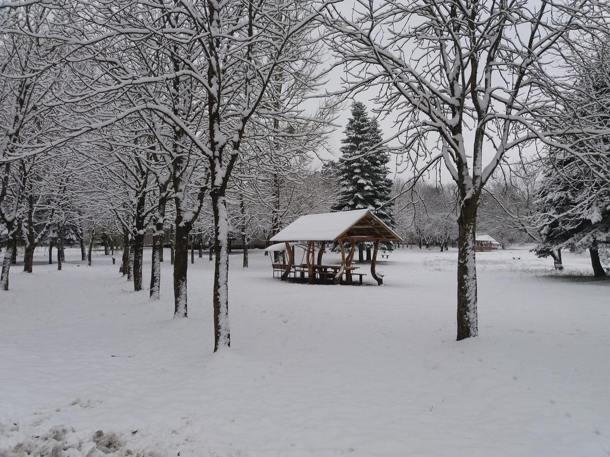 Turisticheko-Ozdorovitelnyi Complex Pyshki Grodno Buitenkant foto